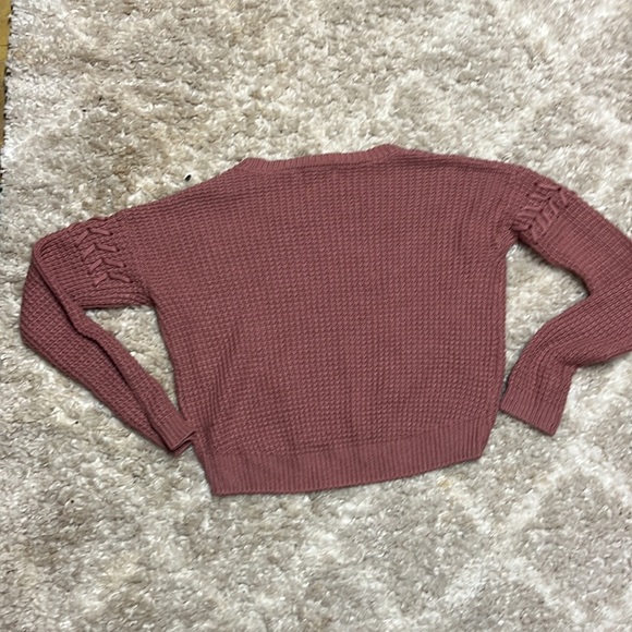 PINK THREADS - Picture 2 of 3